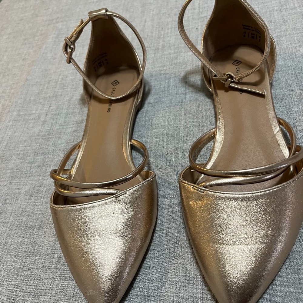 Call it Spring Flats Gold Size 6 - Picture 7 of 9